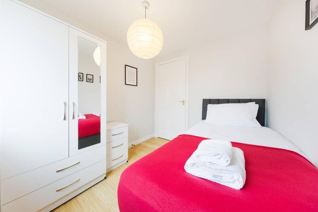 2 Bedroom Free Parking
