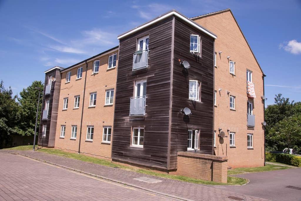Apartment 2 Bedroom Free Parking