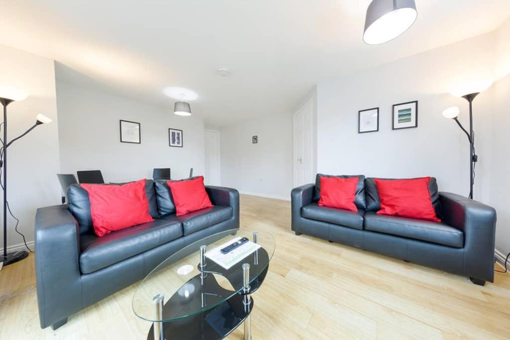 Apartment 2 Bedroom Free Parking