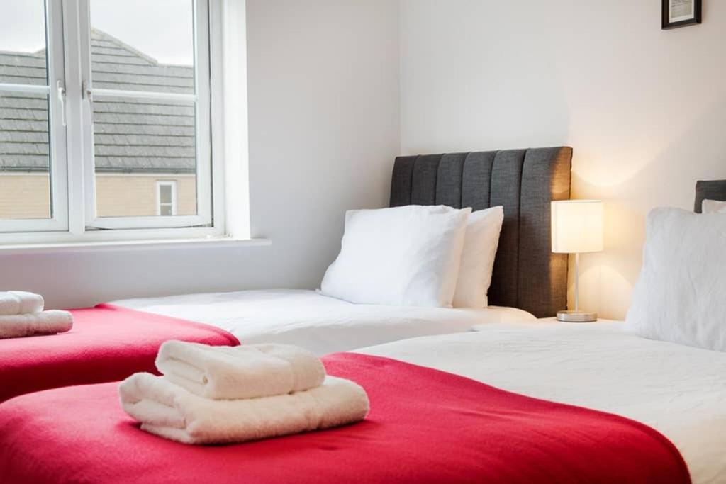2 Bedroom Free Parking * Bristol